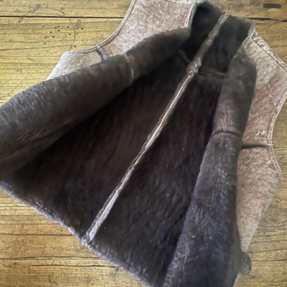 Men's / Women's / Unisex - Vintage New Zealand Sheepskin Wool Vest - Size 40 - Picture 7 of 16